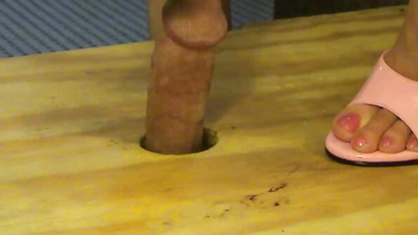 Heldige bror kneppede søstre i smalle kusse, og hjalp dem med hd sex nl at mestre seksualundervisning.