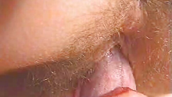 Datter-kunstner så nøgen far og pornno sex kneppede ham.
